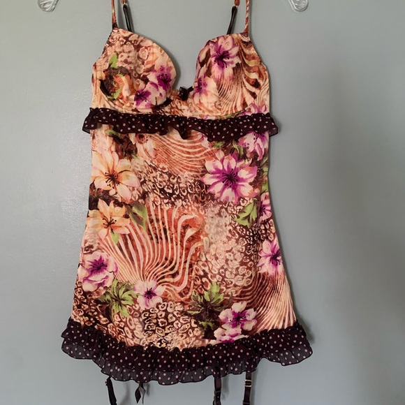 Beautiful nighty! Size small - Picture 1 of 2